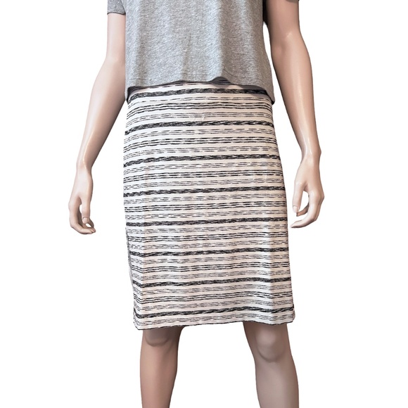 J. Jill Rayon Skirt Plus Size Horizontal w/ Vertical Stripes Side Panels Stretch - Picture 3 of 12